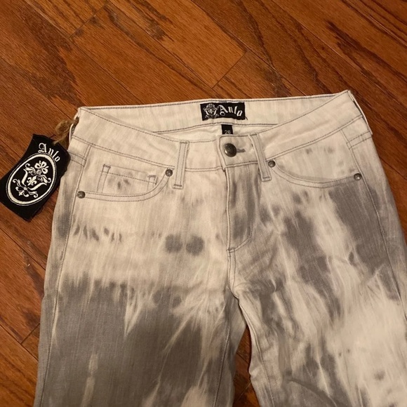 Anlo Jessica Crop Jeans - Picture 2 of 6